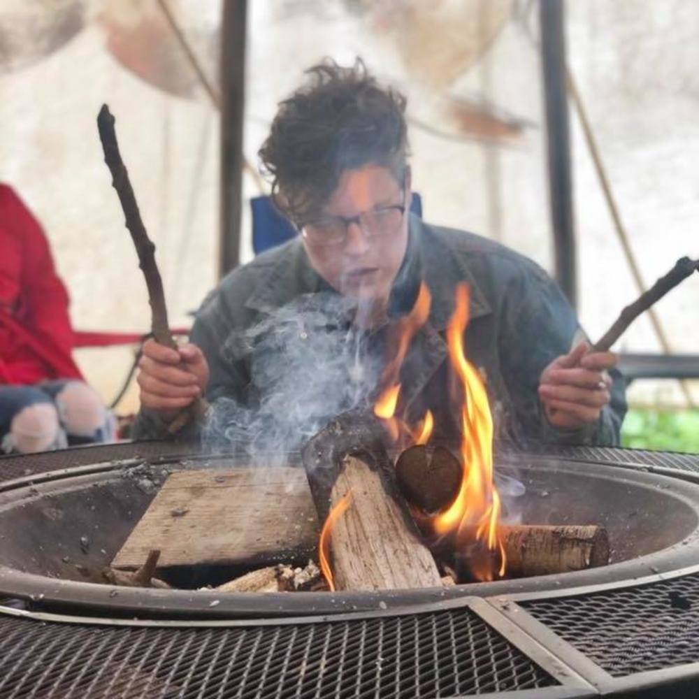 Meet your Posher, LB